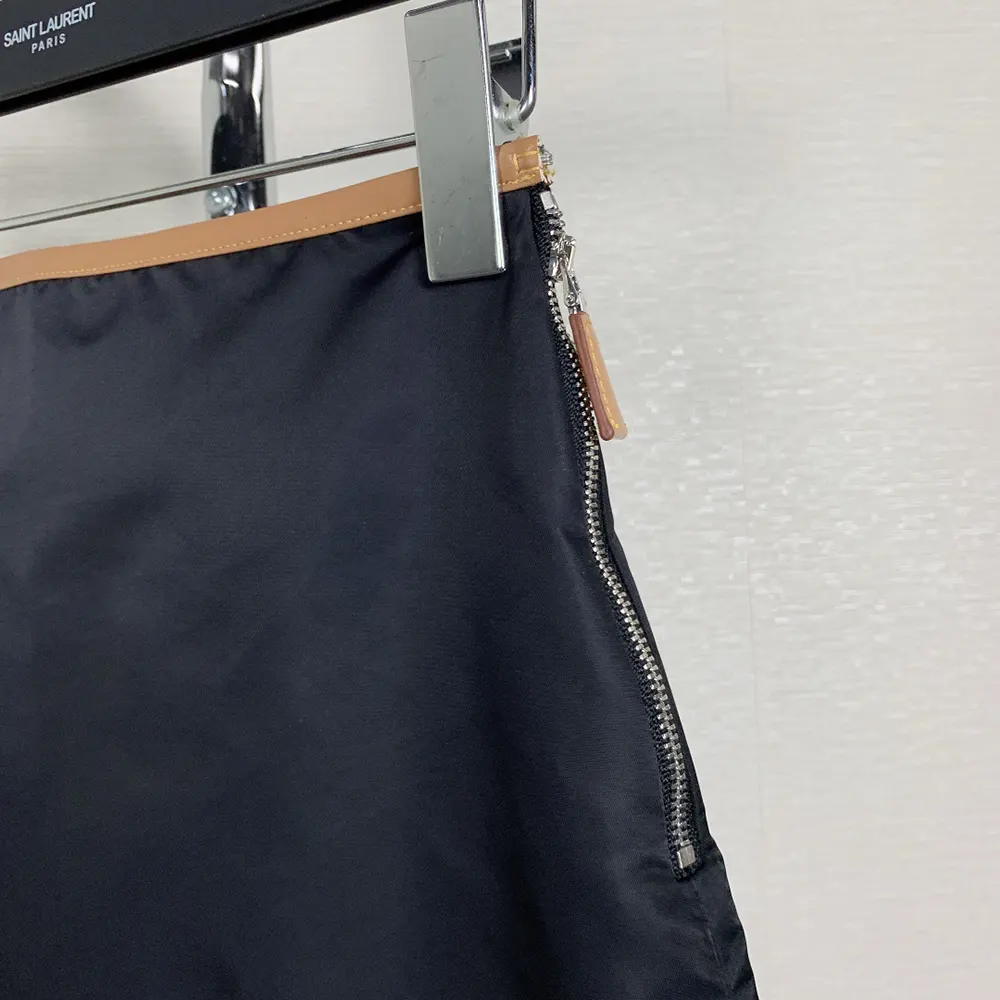 Prada Women Re-Nylon Miniskirt 21H969_1WQ8_F0002_S_OOO - image 7