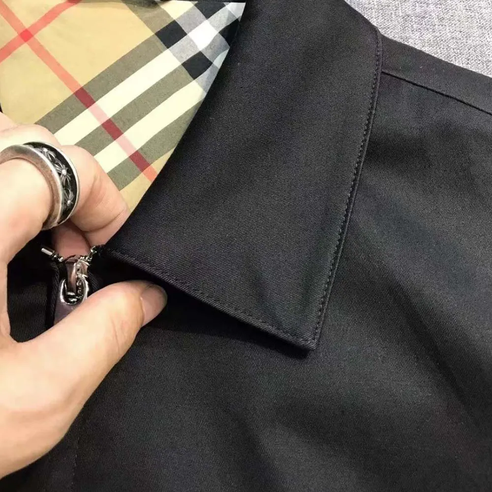 Burberry Men Gabardine Harrington Jacket-Black - image 7