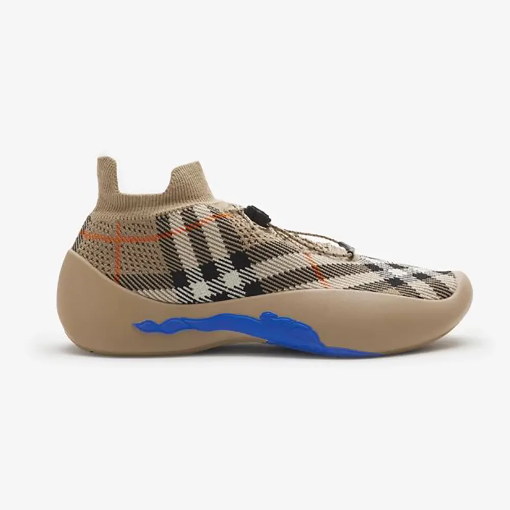 Side profile of Burberry Unisex Check Knit Neptune Sneakers-Sandy showing sandy knit upper