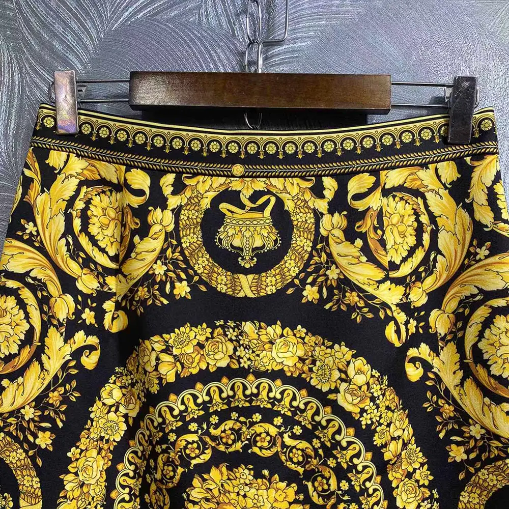 Versace Women Barocco Bomber Skirt-Yellow - image 5