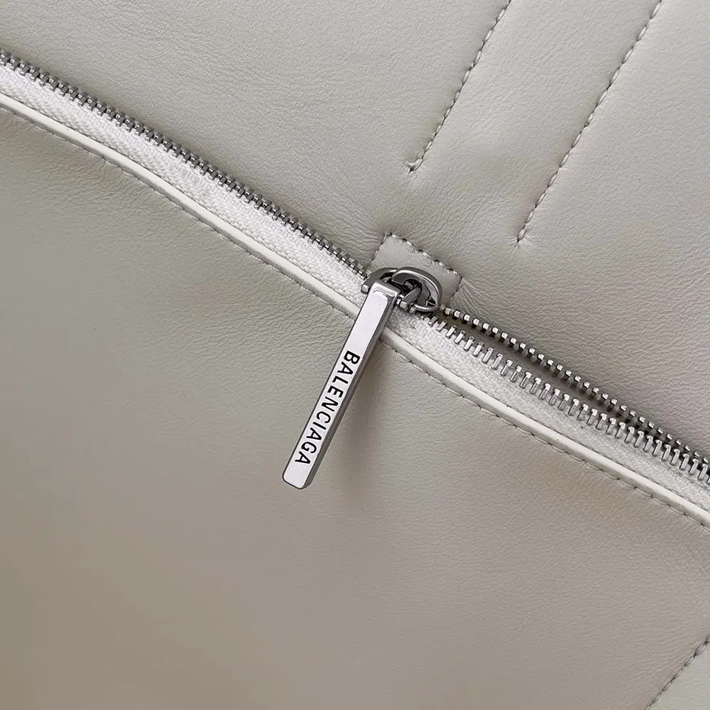 Balenciaga Women Bel Air Medium Carry All Bag in Soya Smooth Calfskin - image 9
