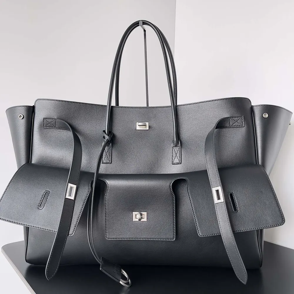 Close-up of silver hardware on Balenciaga Women Bel Air XL Carry All Bag