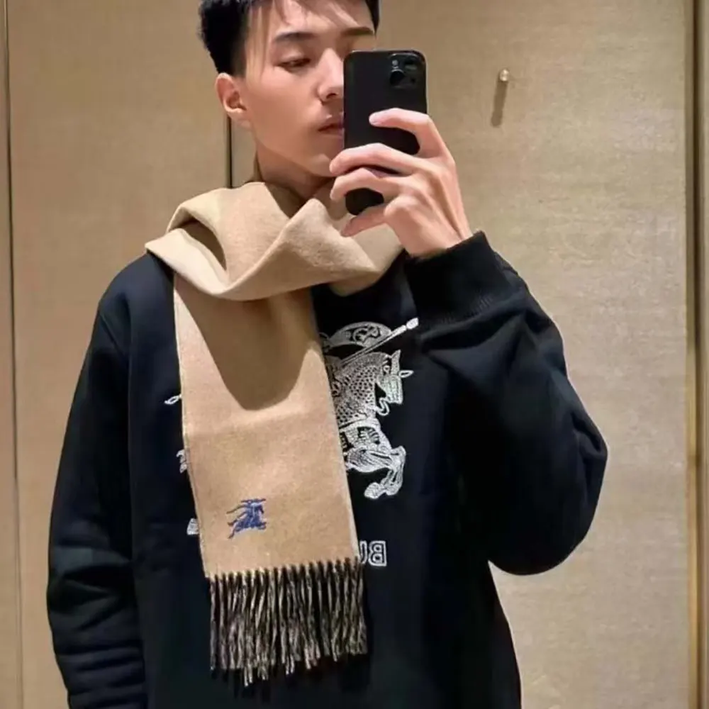 Burberry Unisex Reversible Cashmere Scarf-Beige - image 6