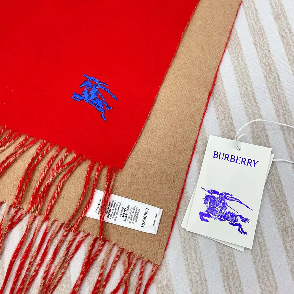 Burberry Unisex Reversible Cashmere Scarf-Red - image 6