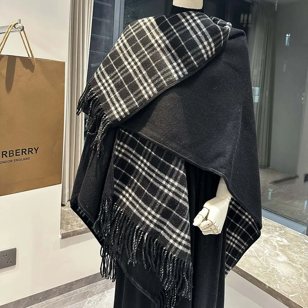 Burberry Women Reversible Check Wool Cape-Black - image 6