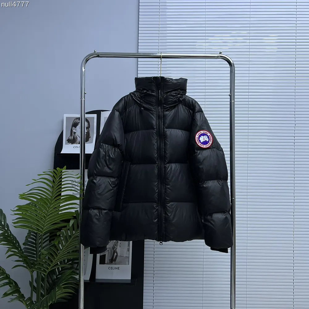 Close-up of zipper and branded hardware on Canada Goose Women Cypress Puffer Black