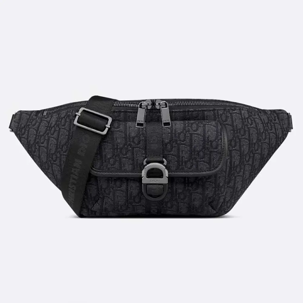 Front view of Dior Men Dior 8 Belt Bag Black Dior Oblique Jacquard