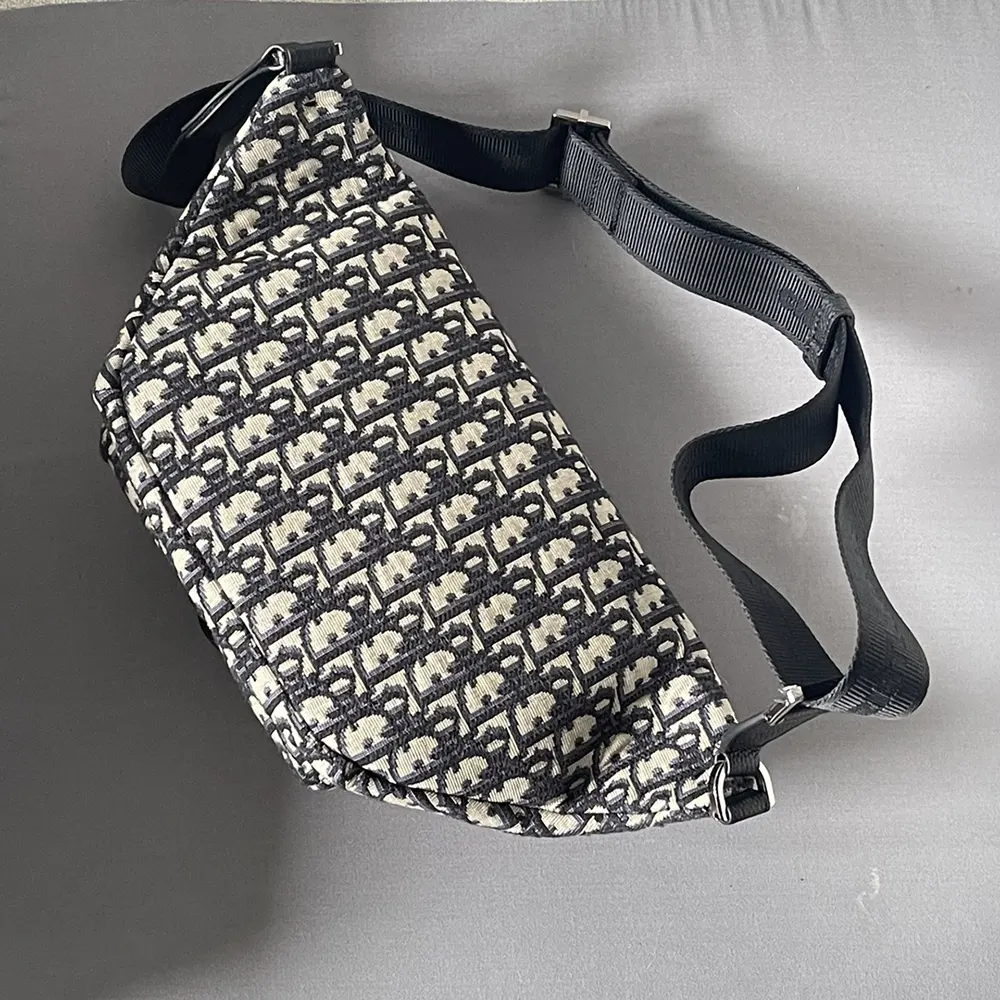 Dior Men Dior 8 Belt Bag Beige and Black Dior Oblique Jacquard - image 5