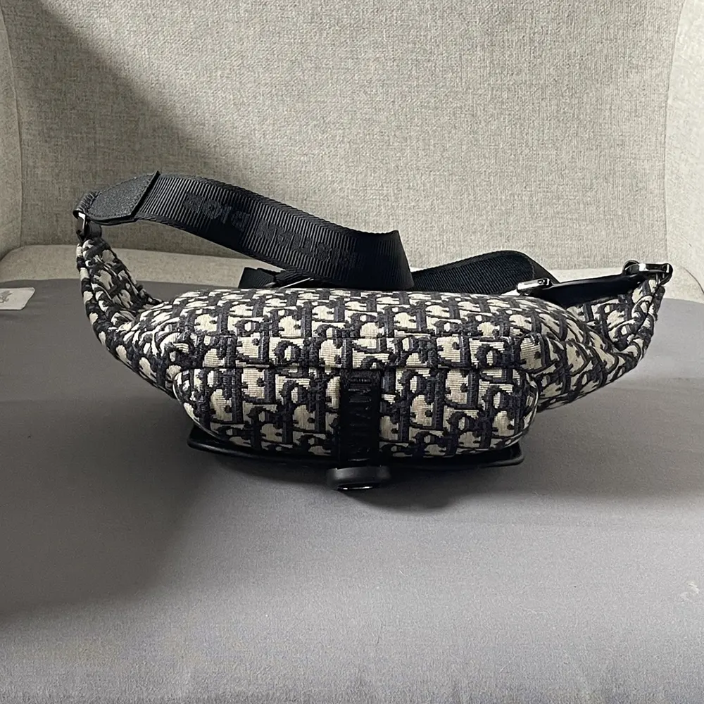 Dior Men Dior 8 Belt Bag Beige and Black Dior Oblique Jacquard - image 4