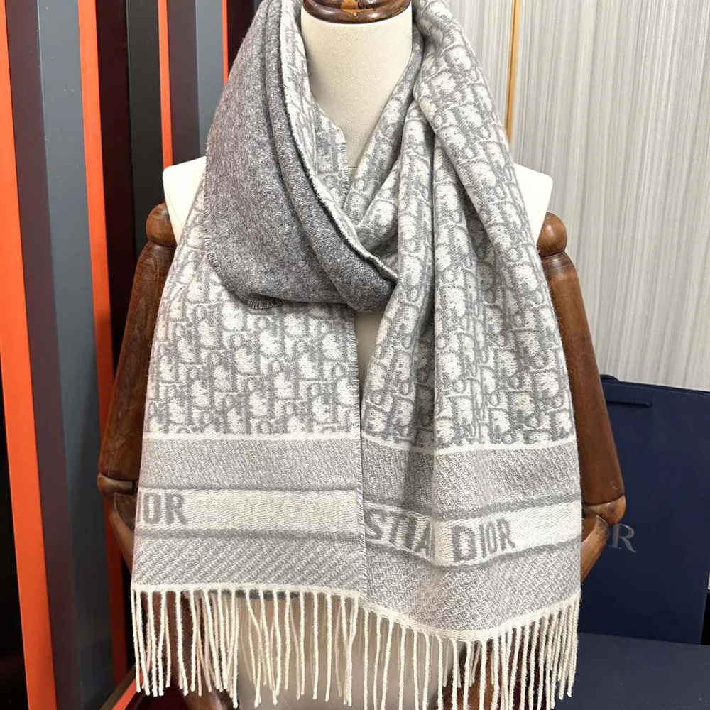 Dior Unisex Oblique Scarf Ecru and Gray Cashmere - image 6