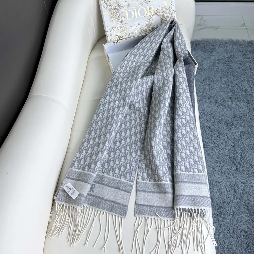 Dior Unisex Oblique Scarf Ecru and Gray Cashmere - image 4