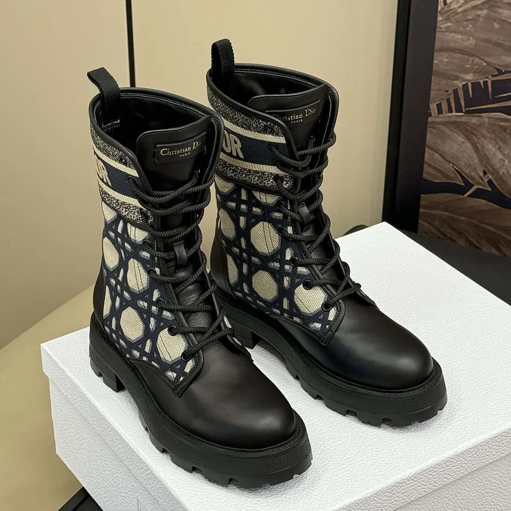 Close-up on deep blue accent and silver hardware on Dior Women D-Major Ankle Boot