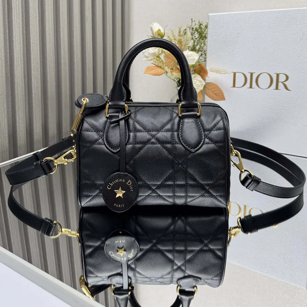 Close-up of black macrocannage stitching on Dior Groove 20 shoulder bag