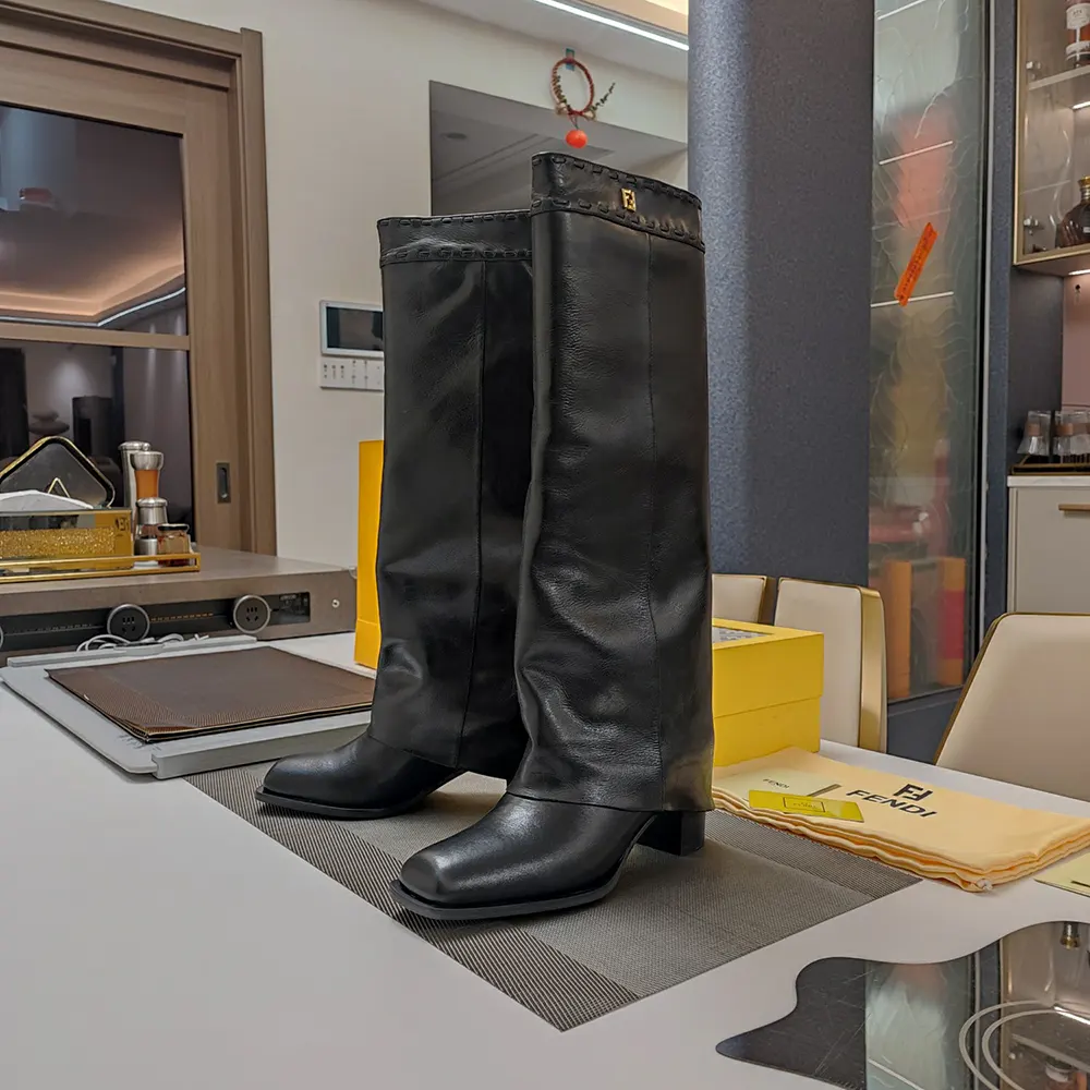 Fendi Women Show Black Leather Hhigh-heeled Boots - image 5