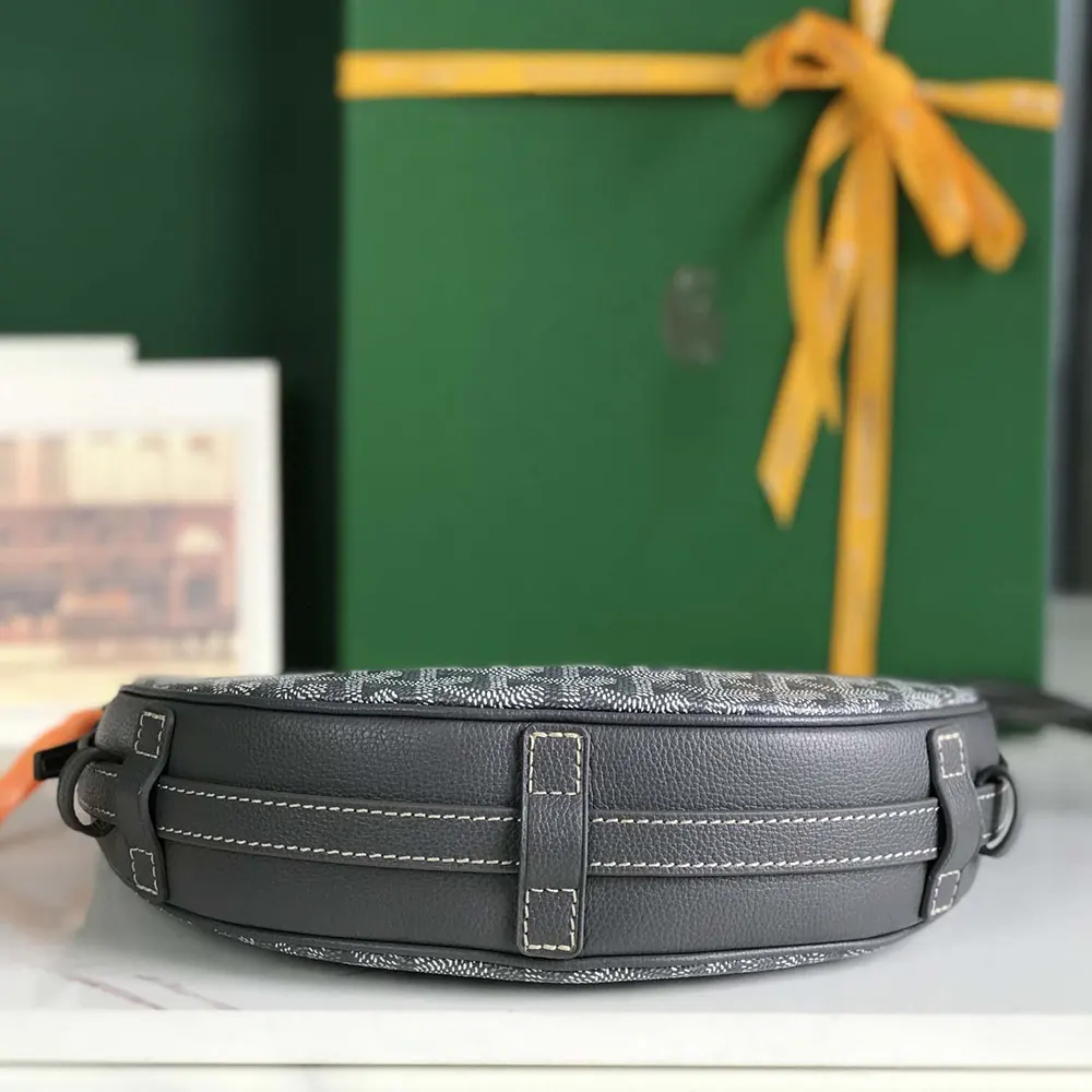 Goyard Unisex Hirondelle Bag-Grey - image 6