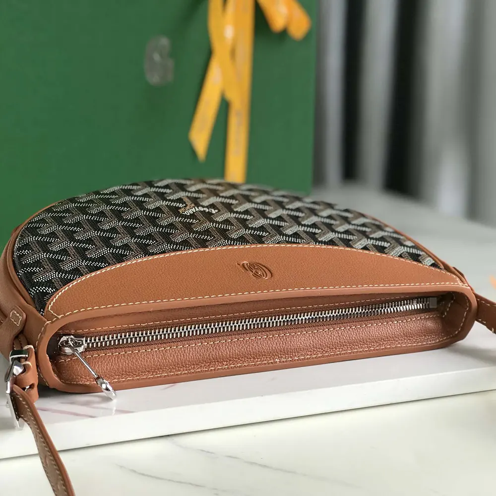 Goyard Unisex Hirondelle Bag-Tan - image 5