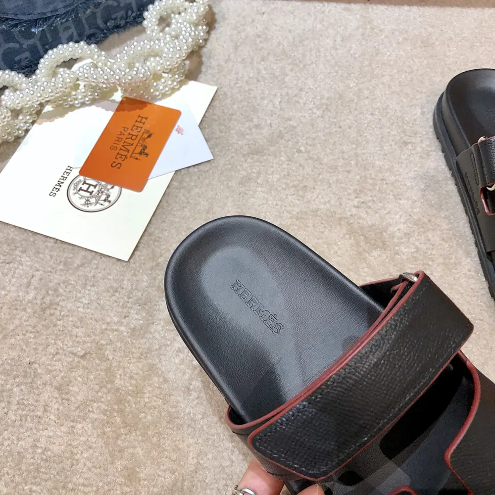 Hermes Unisex Chypre Sandal-Black H222100Zv02360 - image 9