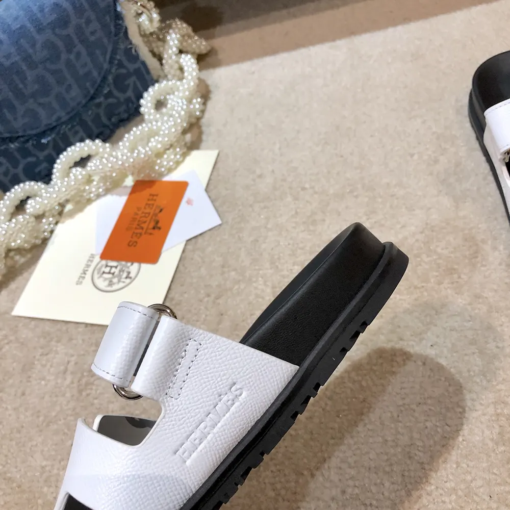 Hermes Unisex Chypre Sandal-White H222100Zv90380 - image 9