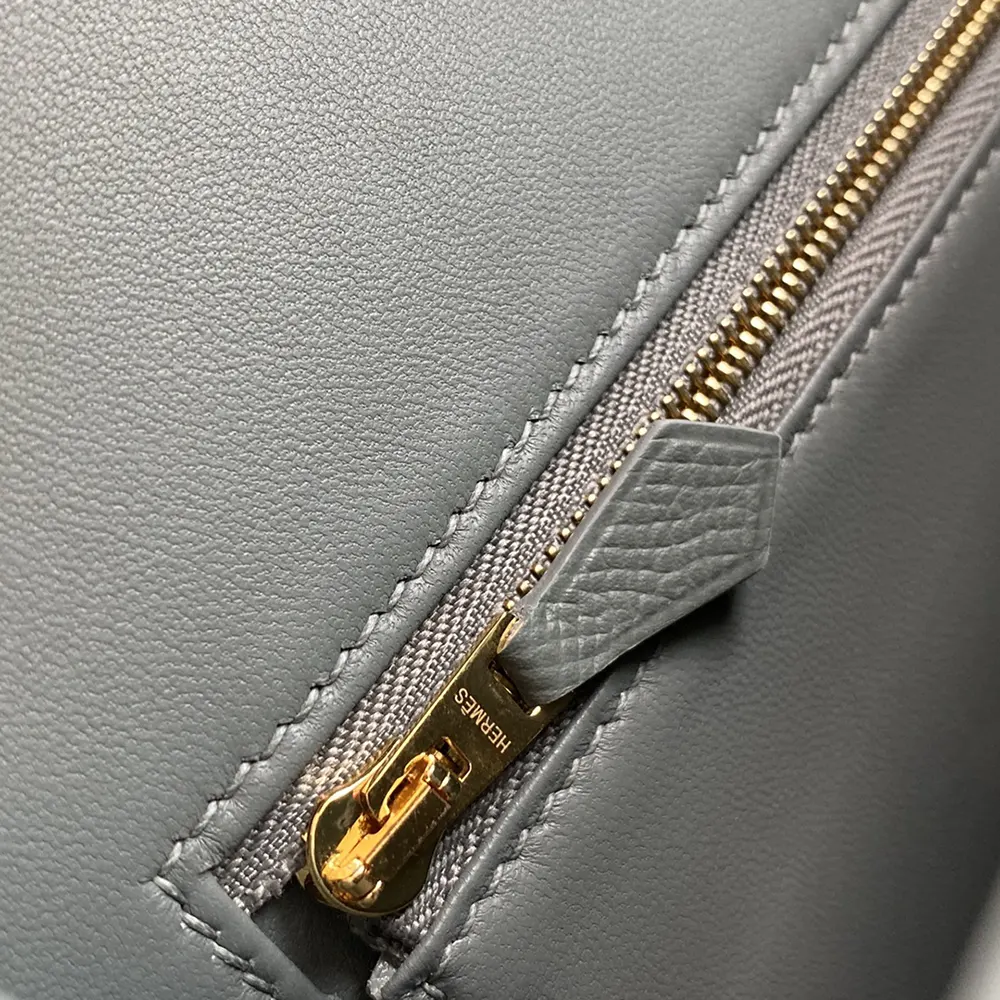 Hermes Women Constance 24 Bag Epsom Leather-Grey/Gold - image 10