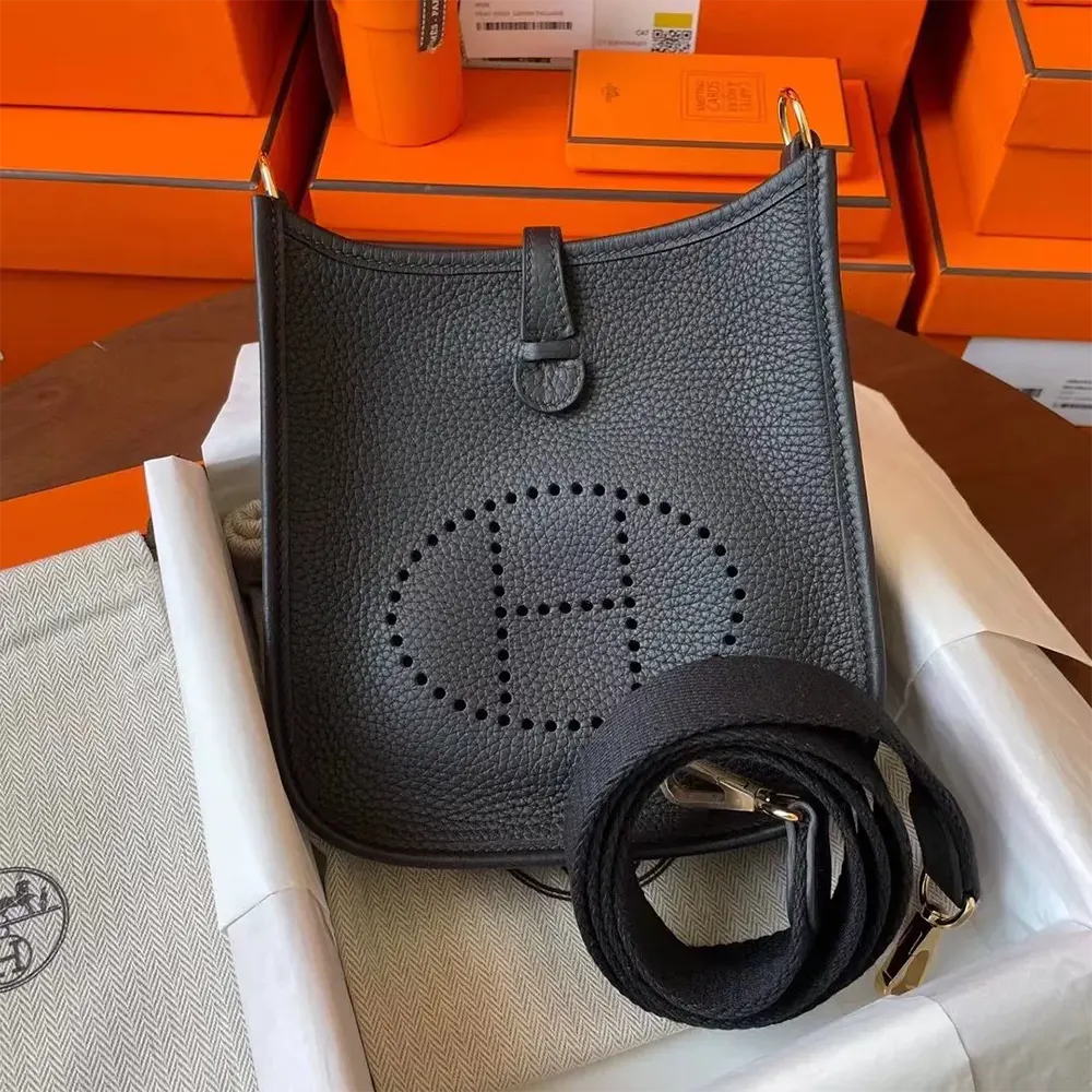 Hermes Women Evelyne 16 Amazone in Clemence Leather-Black/Gold - image 5