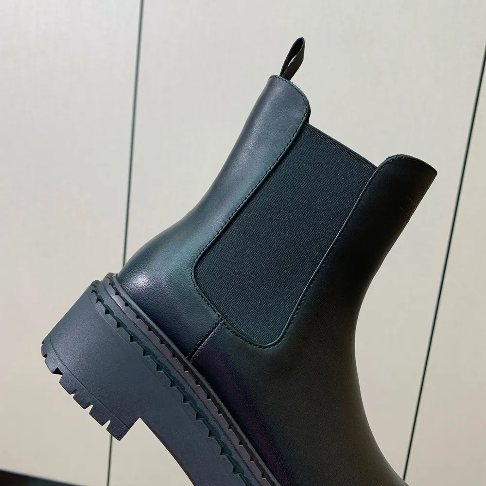 Prada Men Leather Chelsea Boots-Black - image 8