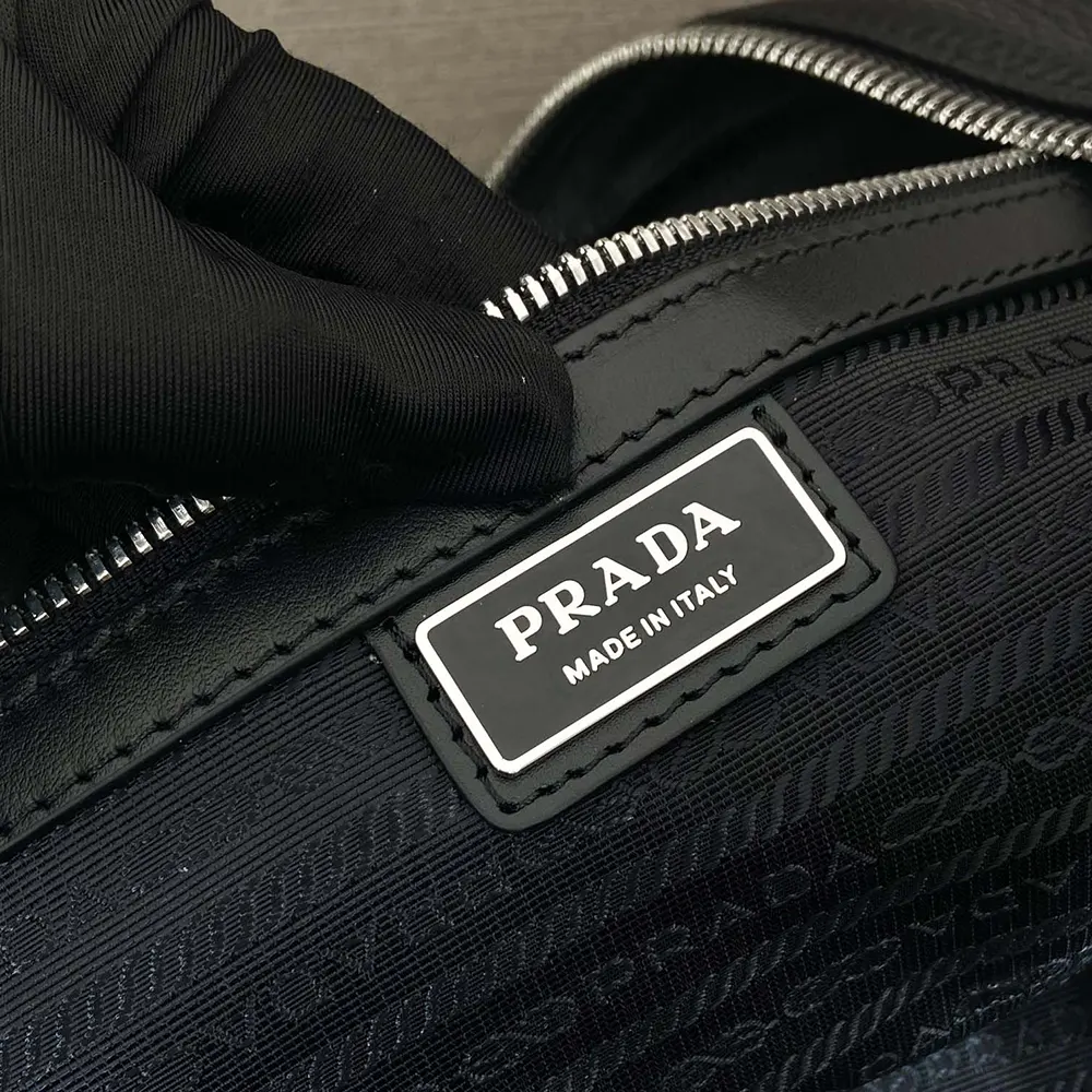 Prada Men Leather Shoulder Bag-Black - image 9