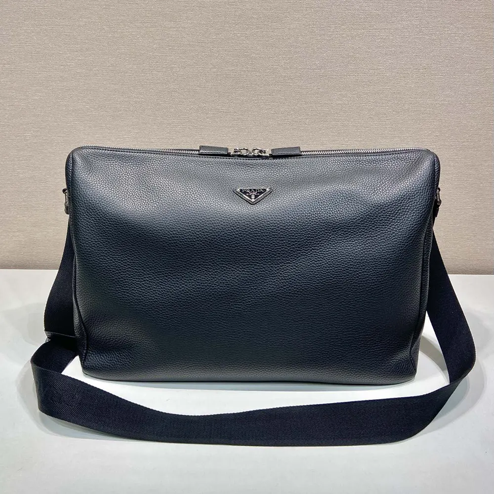 Close-up of silver-tone hardware on Prada Men Leather Shoulder Bag-Black