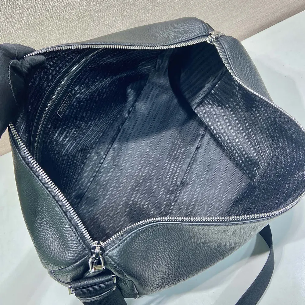 Prada Men Leather Shoulder Bag-Black - image 10