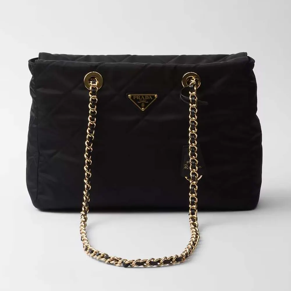 Front view of Prada Women Prada Re-Edition 1995 Chaîne Medium Re-Nylon Tote Bag-Black