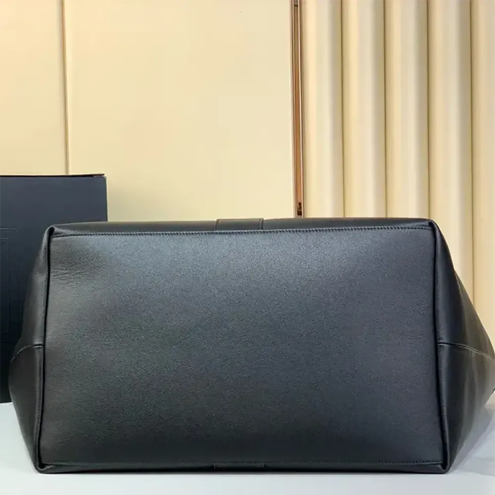 Saint Laurent YSL Women Y Tote in Leather - image 5