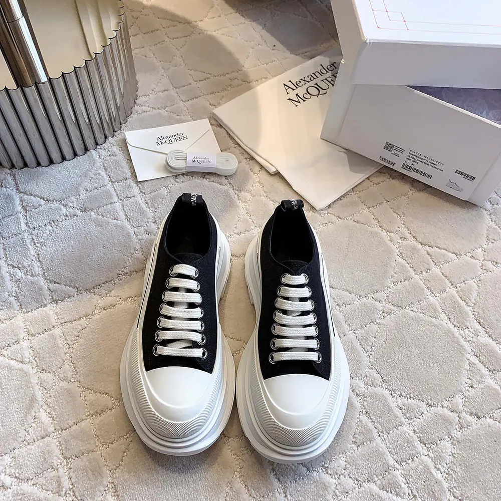 Alexander Mcqueen Unisex Tread Slick Lace Up in Black/White - image 4