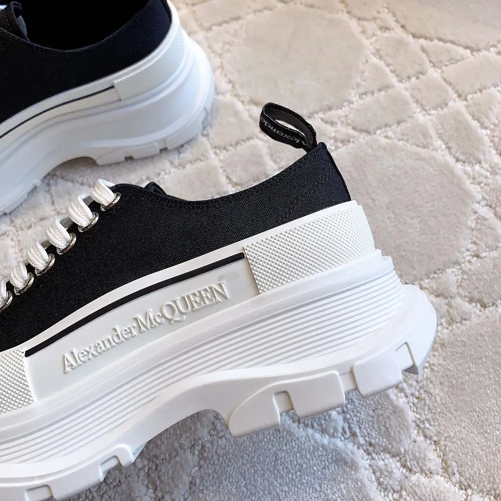 Alexander Mcqueen Unisex Tread Slick Lace Up in Black/White - image 9