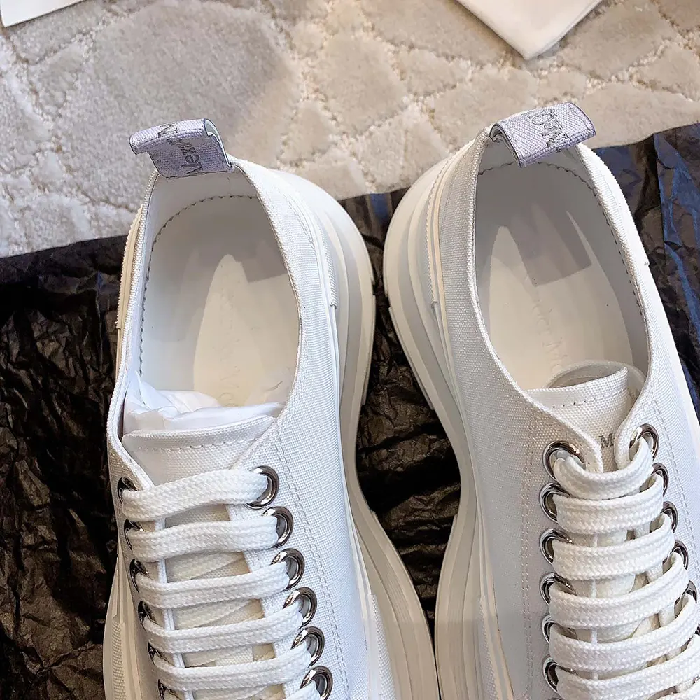 Alexander Mcqueen Unisex Tread Slick Lace Up in White - image 8