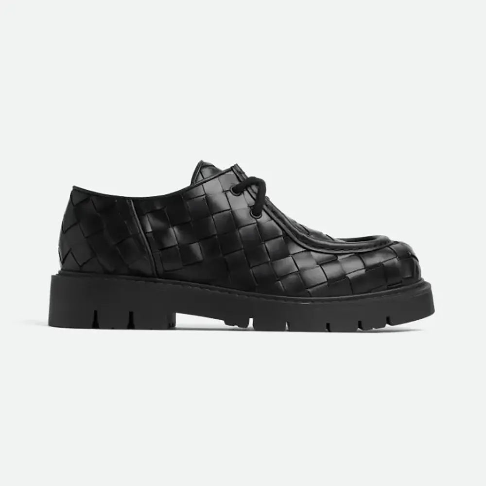 Side profile of Bottega Veneta Unisex Haddock Lace-Up Shoe-Black