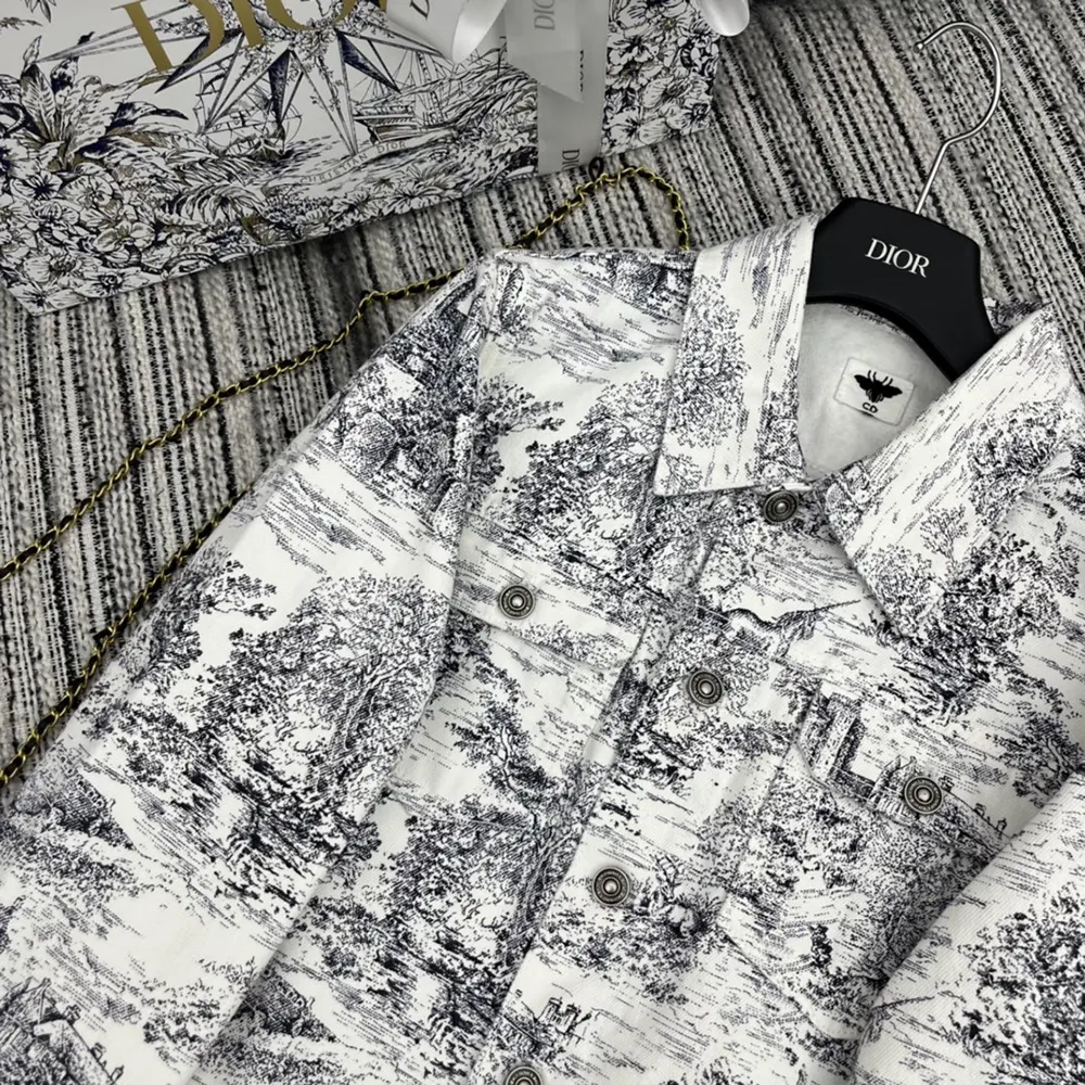 Dior Women Jacket White Cotton Denim with Blue Toile de Jouy Scotland Motif - image 5