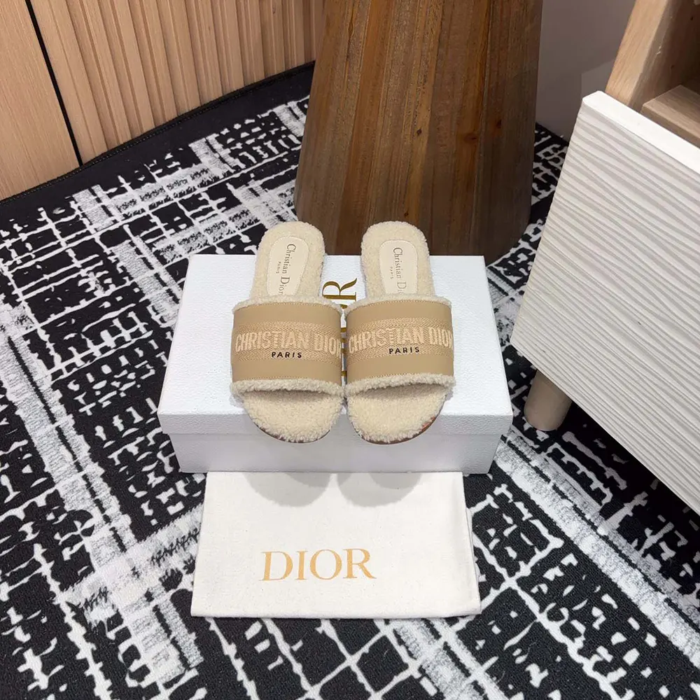 Close-up detail of embroidered cotton strap on Dior Women Dway Slide