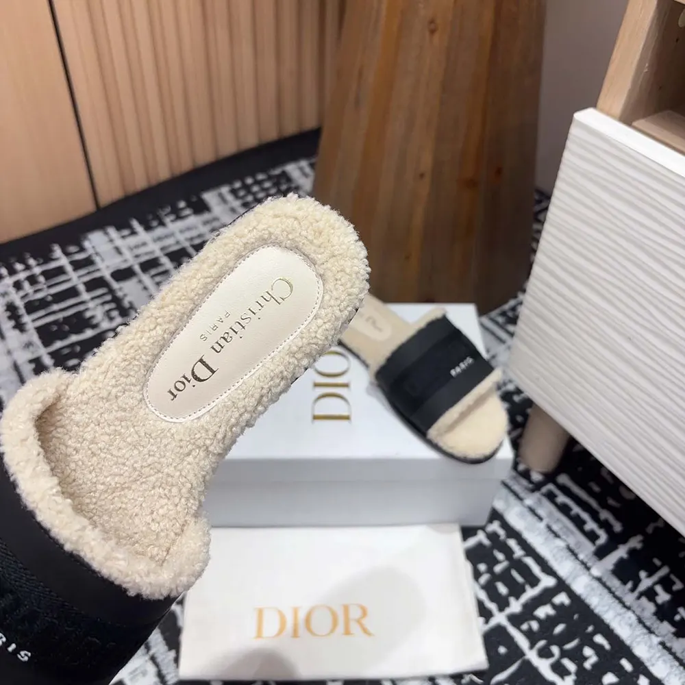 Dior Women Dway Slide Black Calfskin and Embroidered Cotton - image 9