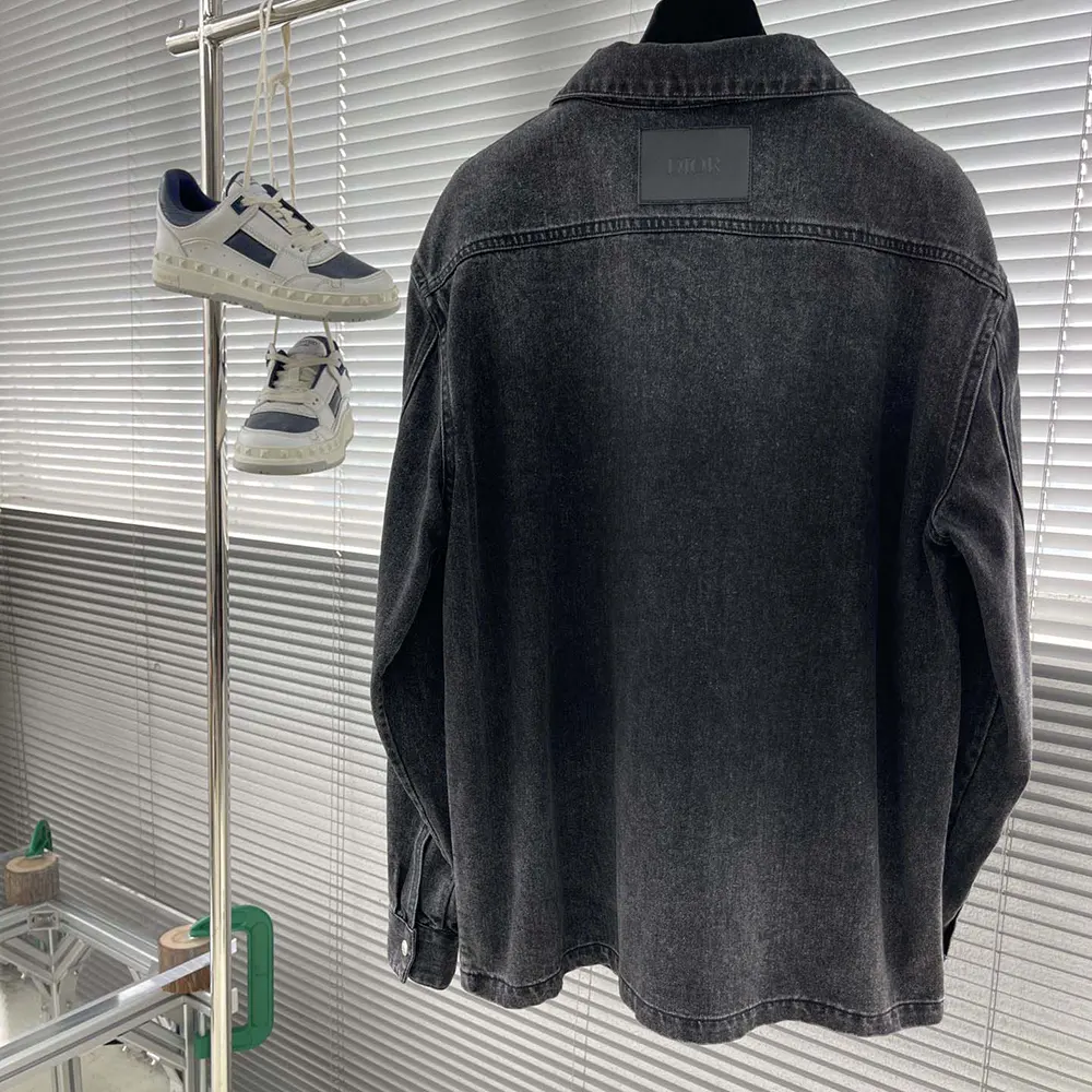 Side angle highlighting relaxed silhouette of Dior Women Overshirt Black Cotton Twill