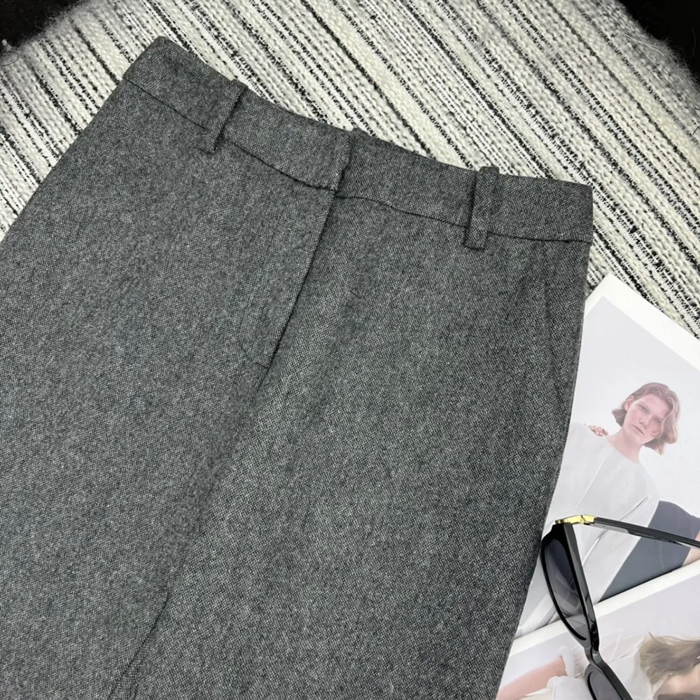 Side profile highlighting Dior Women Pants Gray Virgin Wool Tweed button closure