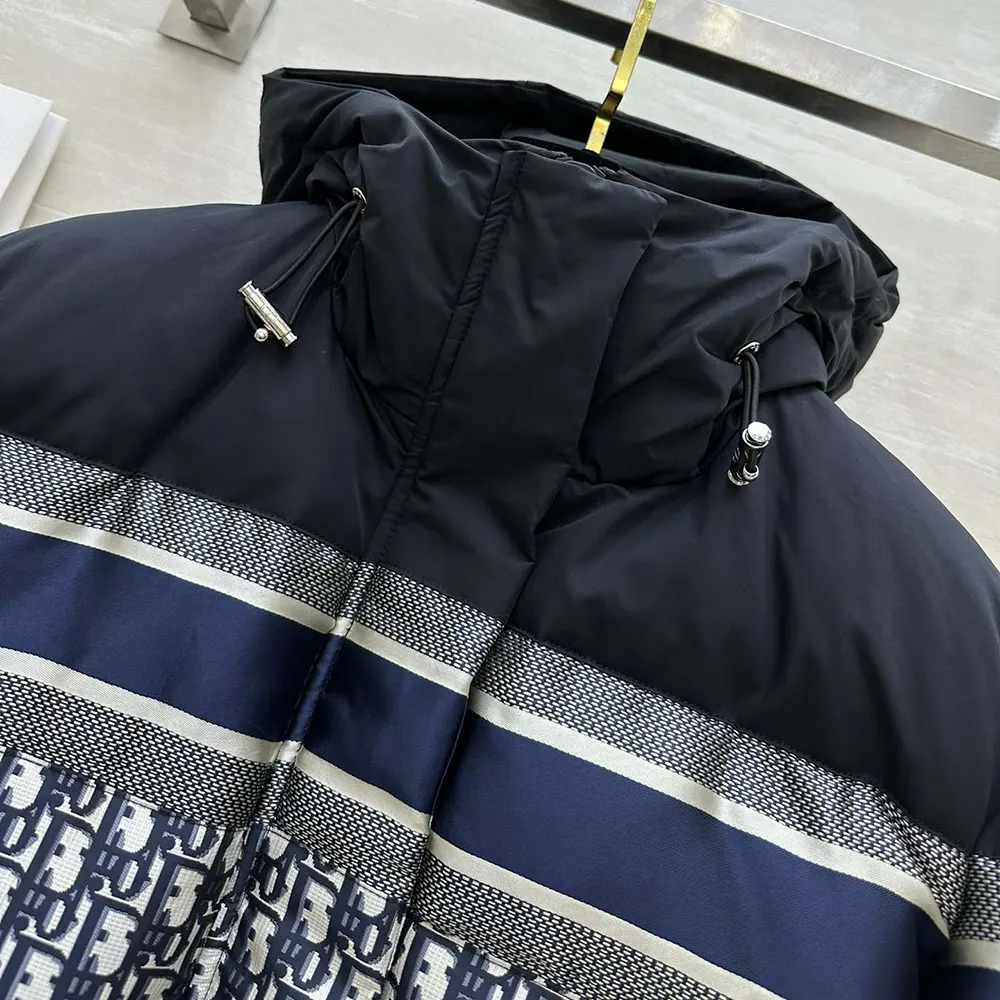 Dior Men Reversible Cropped Puffer Jacket Blue and Ecru Dior Oblique Quilted Technical Taffeta - image 10