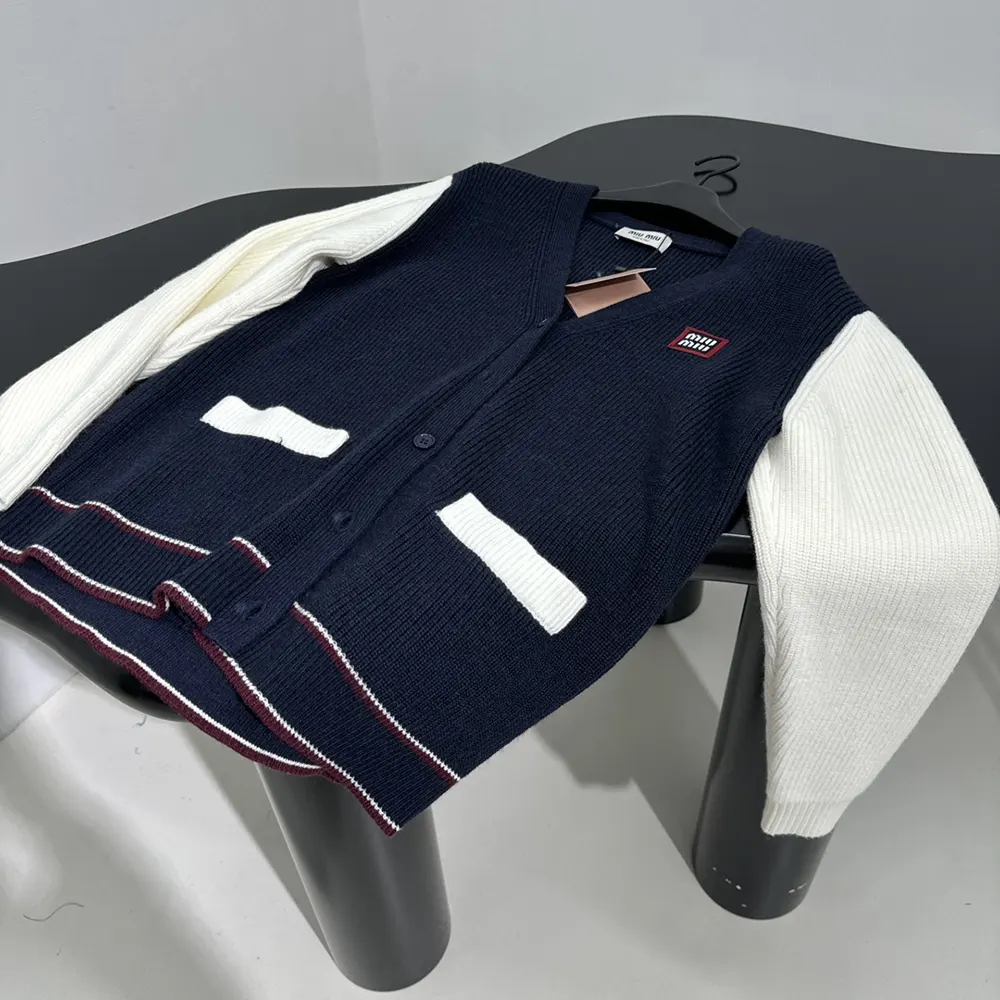 Miu Miu Women Wool and Cashmere Cardigan - image 6