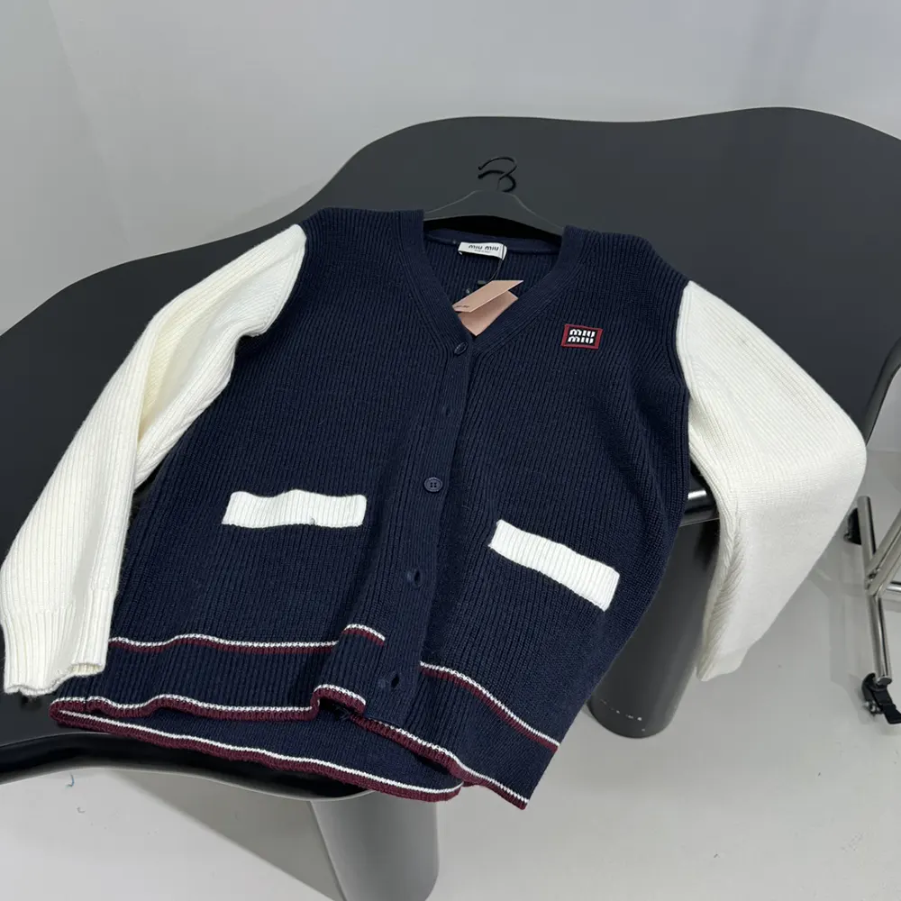 Miu Miu Women Wool and Cashmere Cardigan - image 5