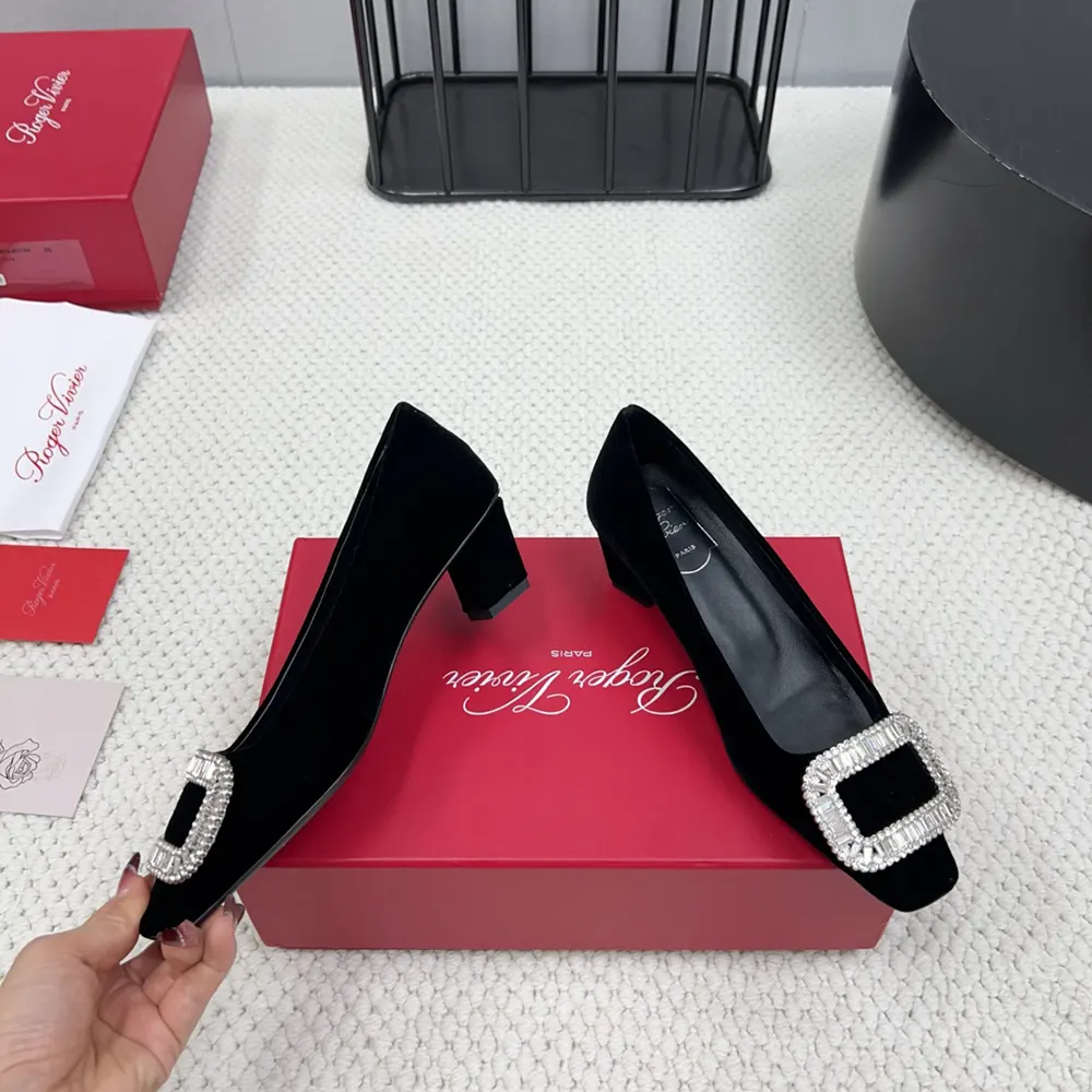 Roger Vivier Women Belle Vivier Pumps in Satin-Black - image 5
