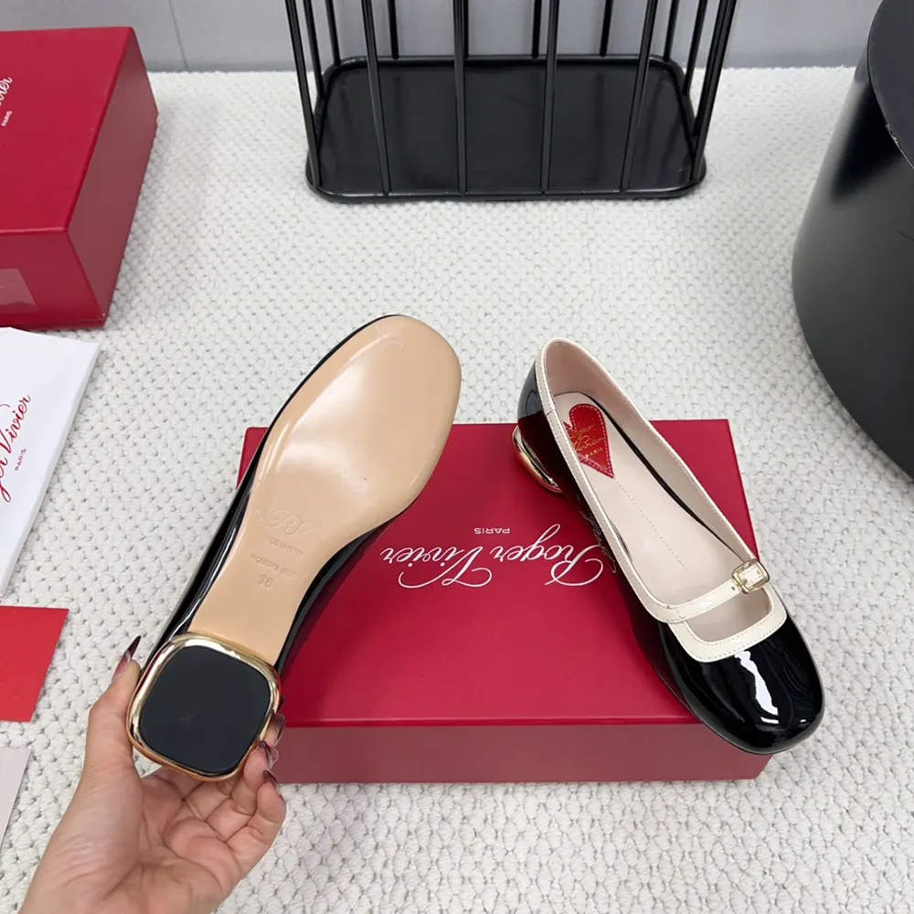 Roger Vivier Women Viv’ Podium Ballerinas in Patent Leather-Black - image 10