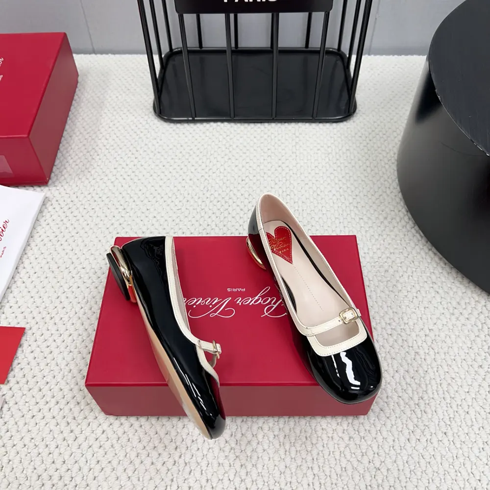 Roger Vivier Women Viv’ Podium Ballerinas in Patent Leather-Black - image 5