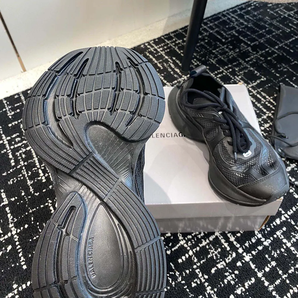 Balenciaga Unisex Circuit Sneaker in Black Polyester - image 10