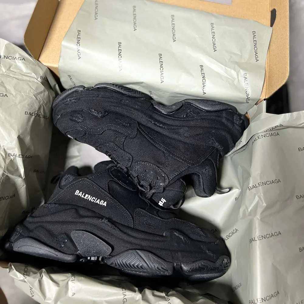 Balenciaga Unisex Triple S Sneaker in Black - image 5