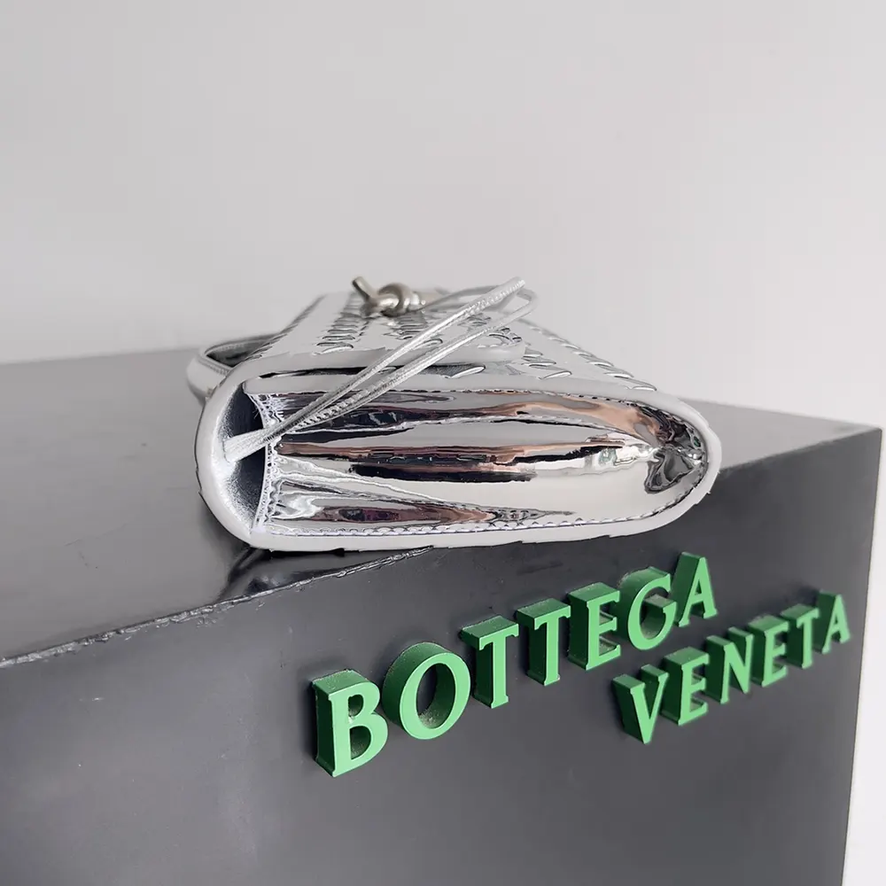 Bottega Veneta Women Andiamo Clutch in Intrecciato Leather-Silver - image 7