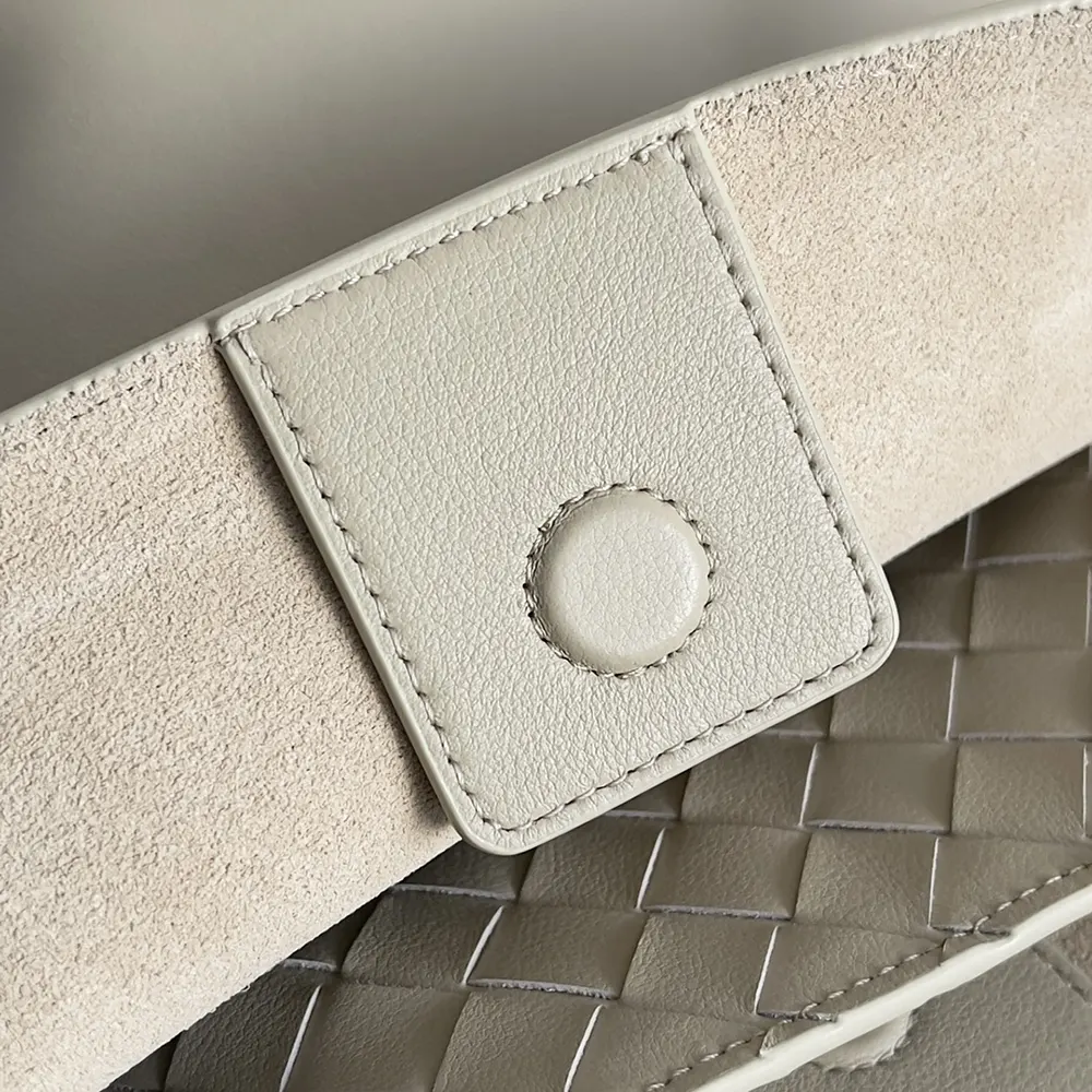 Bottega Veneta Women Andiamo in Silky Calf Leather-810214V4O922190 - image 8