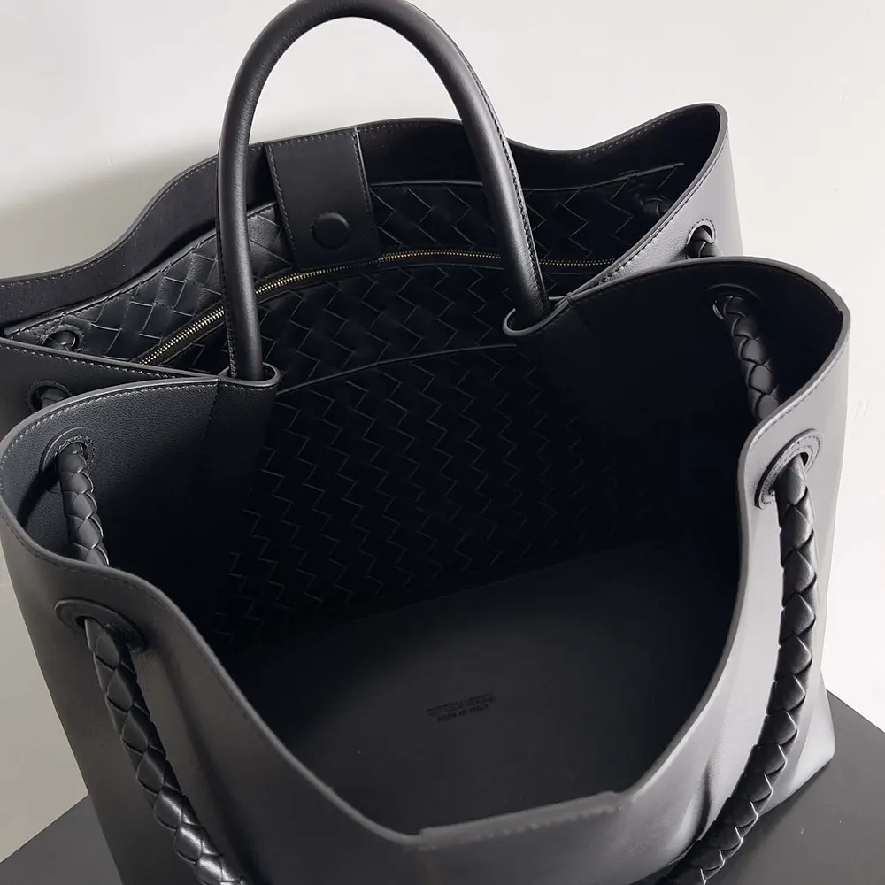 Bottega Veneta Women Large Andiamo in Silky Calf Leather-Black/Gold - image 7